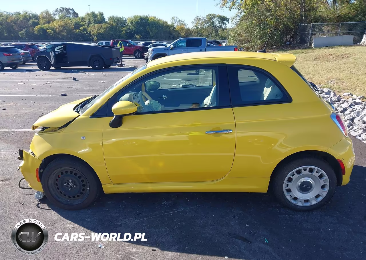 2015 Fiat 500 Sport VIN:3C3CFFBRXFT647998 - 14