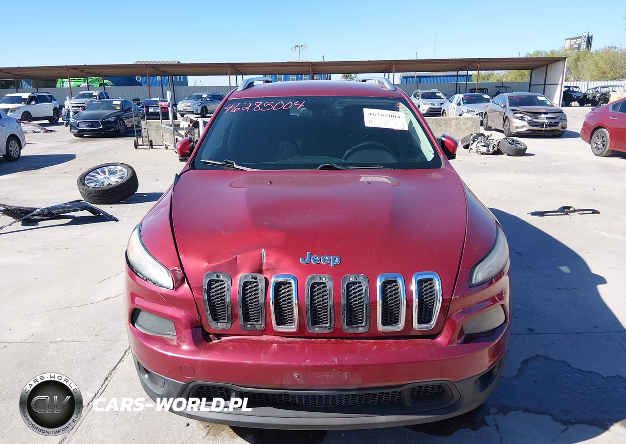 2015 Jeep Cherokee Latitude VIN:1C4PJLCS6FW531204 - 12