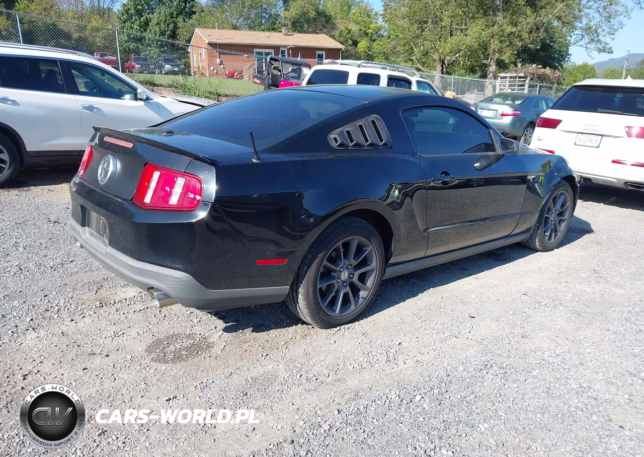 2011 Ford Mustang V6 Premium VIN:1ZVBP8AM0B5102034 - 4