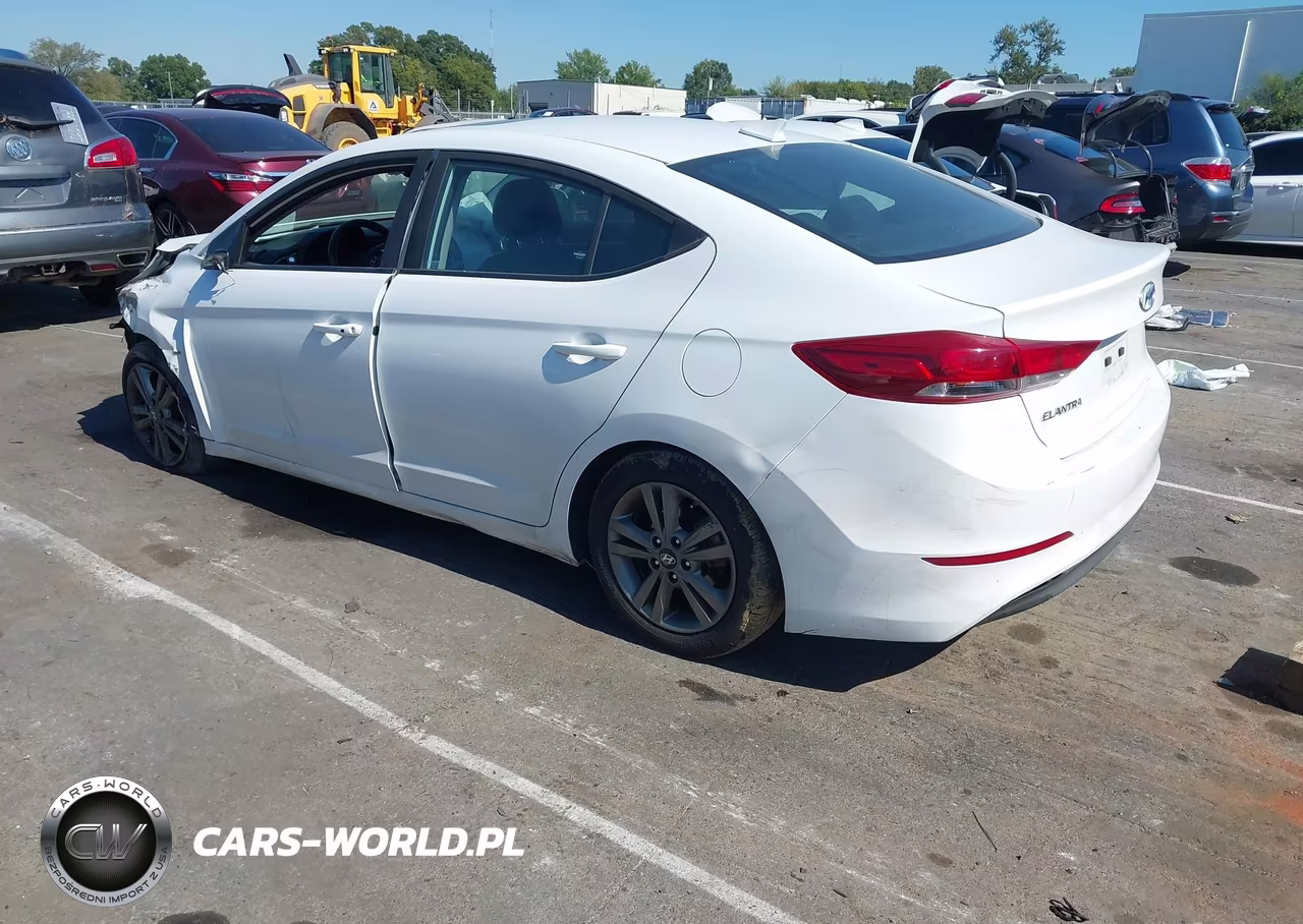 2018 Hyundai Elantra Value Edition VIN:5NPD84LF6JH275295 - 3