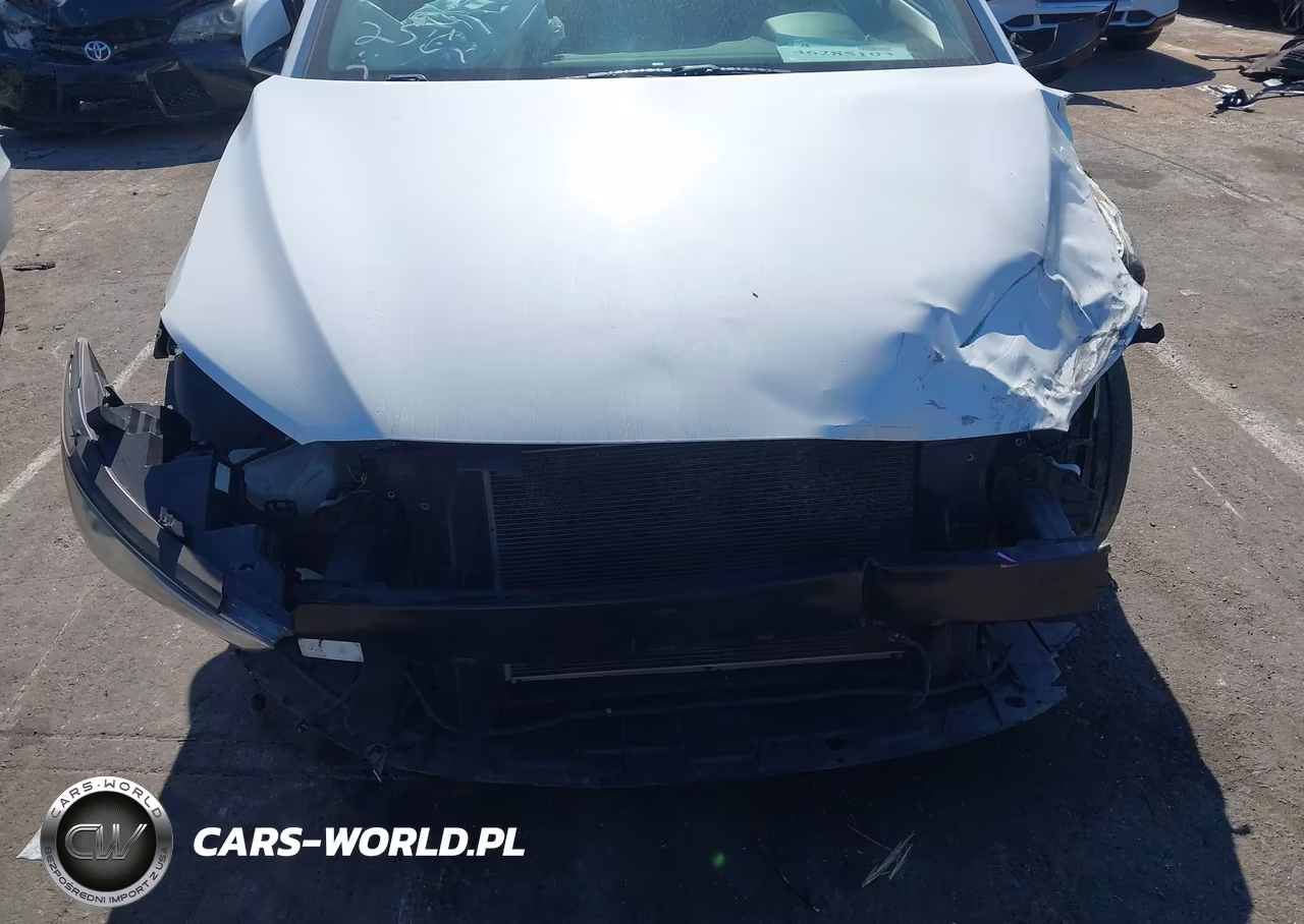 2018 Hyundai Elantra Value Edition VIN:5NPD84LF6JH275295 - 6