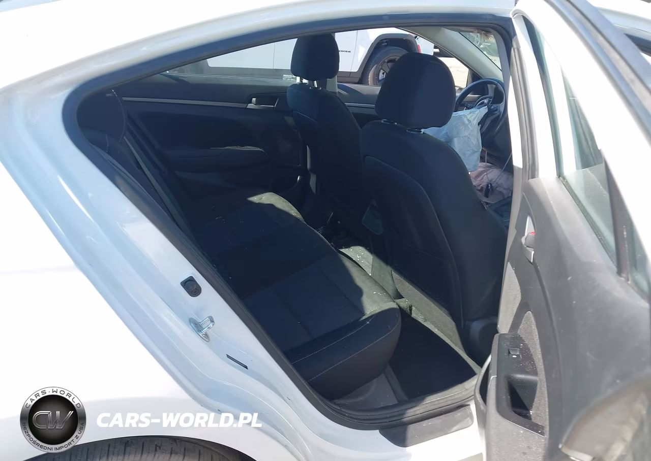 2018 Hyundai Elantra Value Edition VIN:5NPD84LF6JH275295 - 8