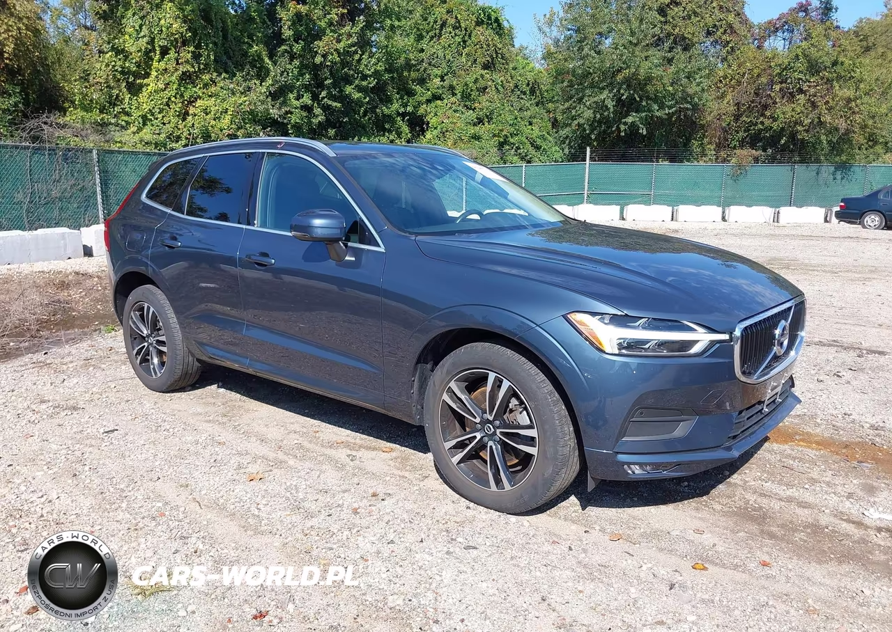2021 Volvo Xc60 T6 Momentum – zdjęcie 1 z 17