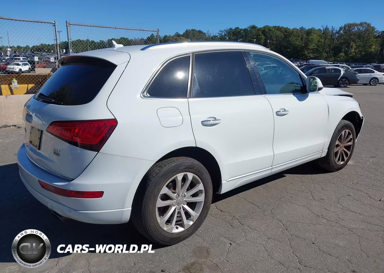 2015 Audi Q5 2.0T Premium VIN:WA1LFAFP5FA102980 - 4