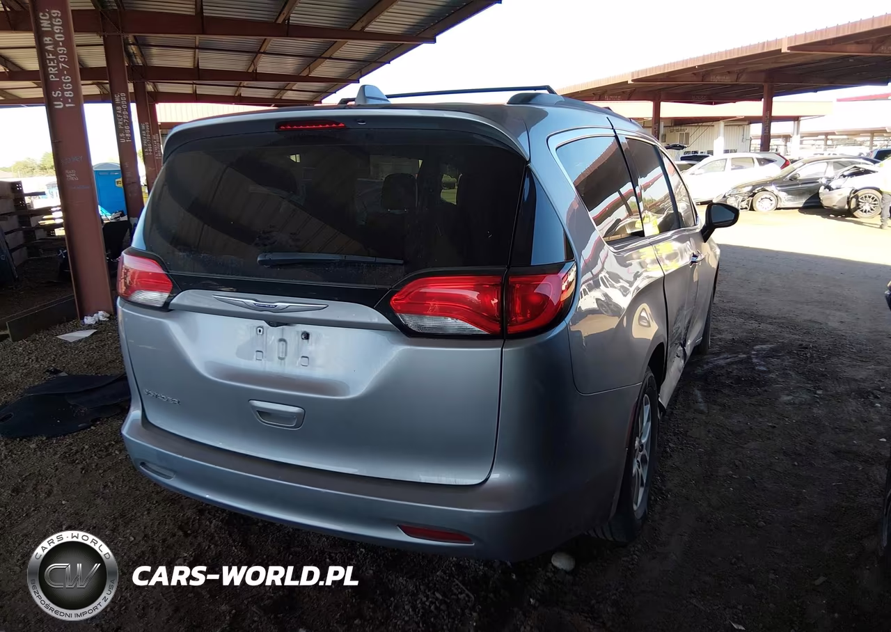 2020 Chrysler Voyager Lxi VIN:2C4RC1DG4LR182212 - 4