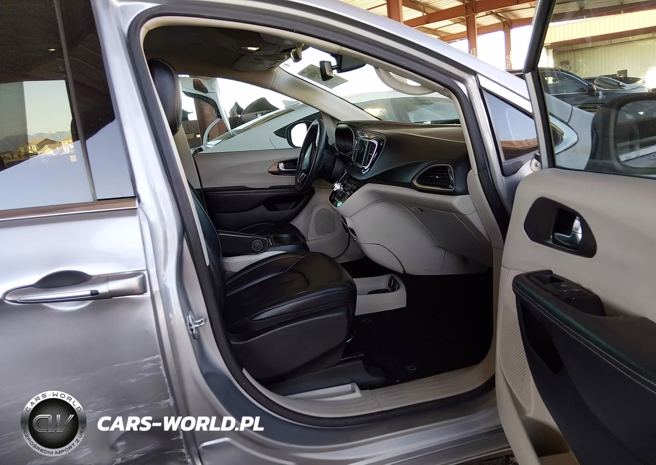 2020 Chrysler Voyager Lxi VIN:2C4RC1DG4LR182212 - 5