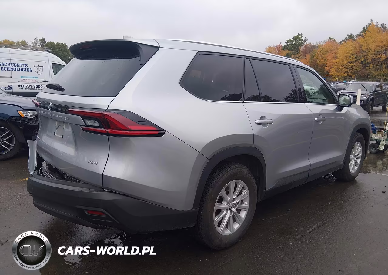 2025 Toyota Grand Highlander Hybrid Xle VIN:5TDACAB50SS048530 - 4