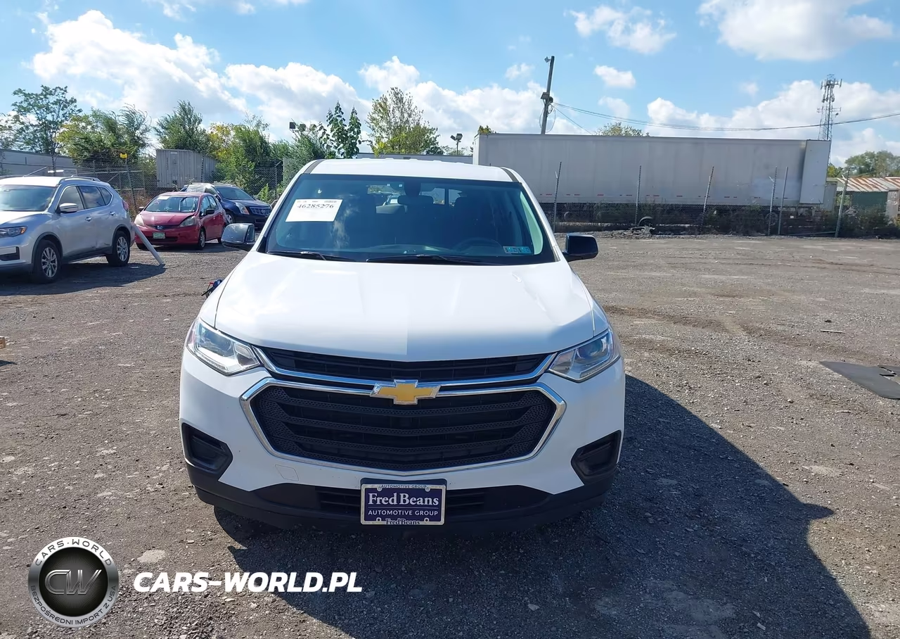 2018 Chevrolet Traverse Ls VIN:1GNERFKW7JJ267736 - 12