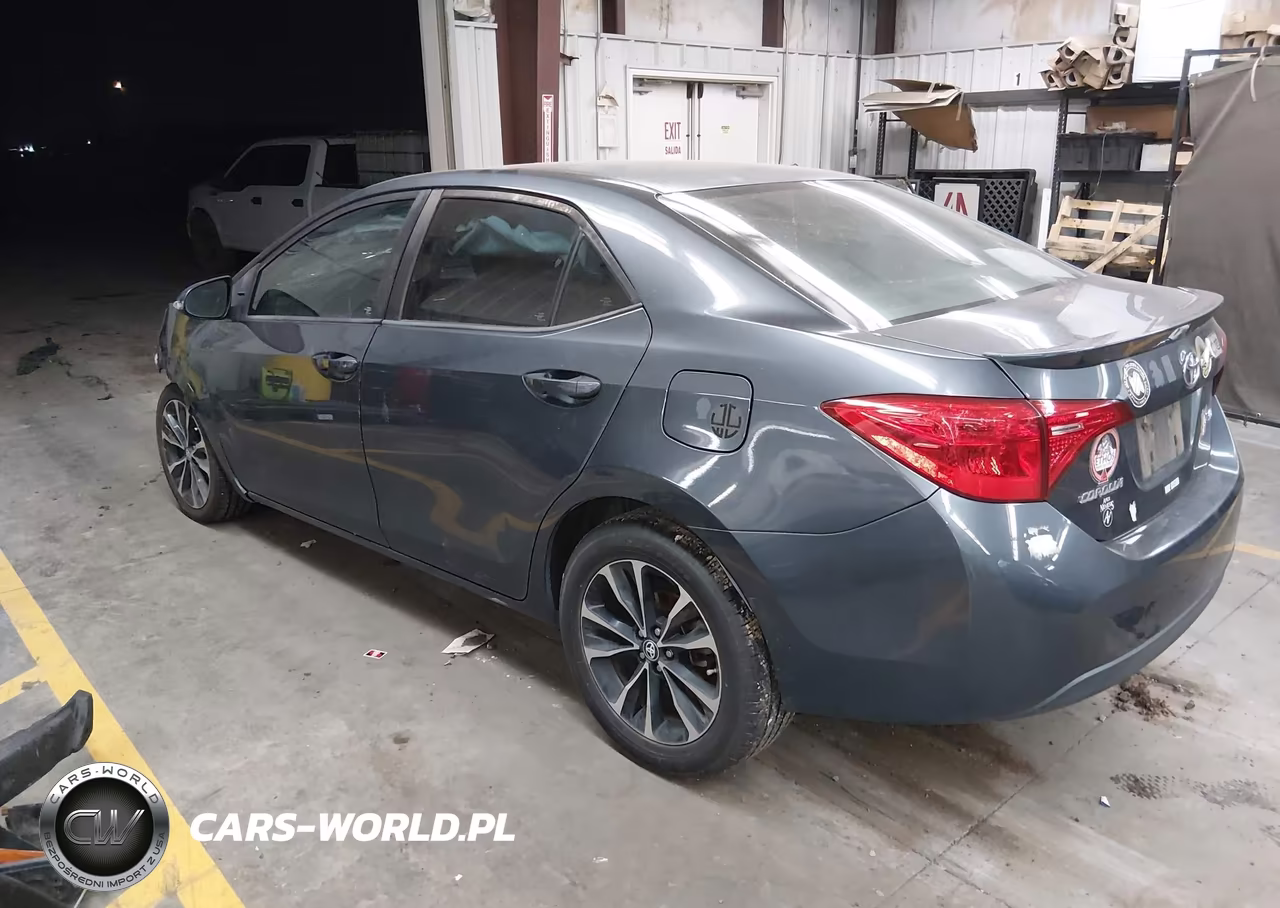 2017 Toyota Corolla Se VIN:2T1BURHE7HC828453 - 3