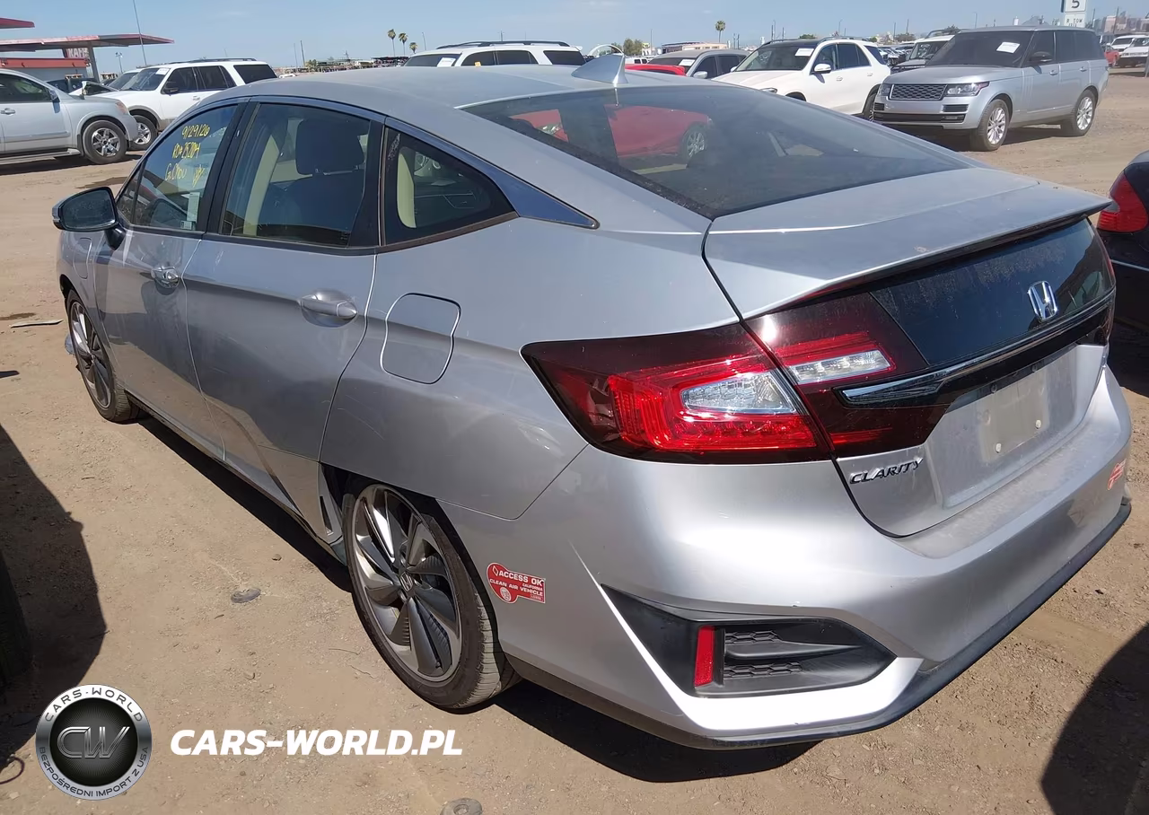 2018 Honda Clarity Plug-In Hybrid Touring VIN:JHMZC5F38JC017950 - 3