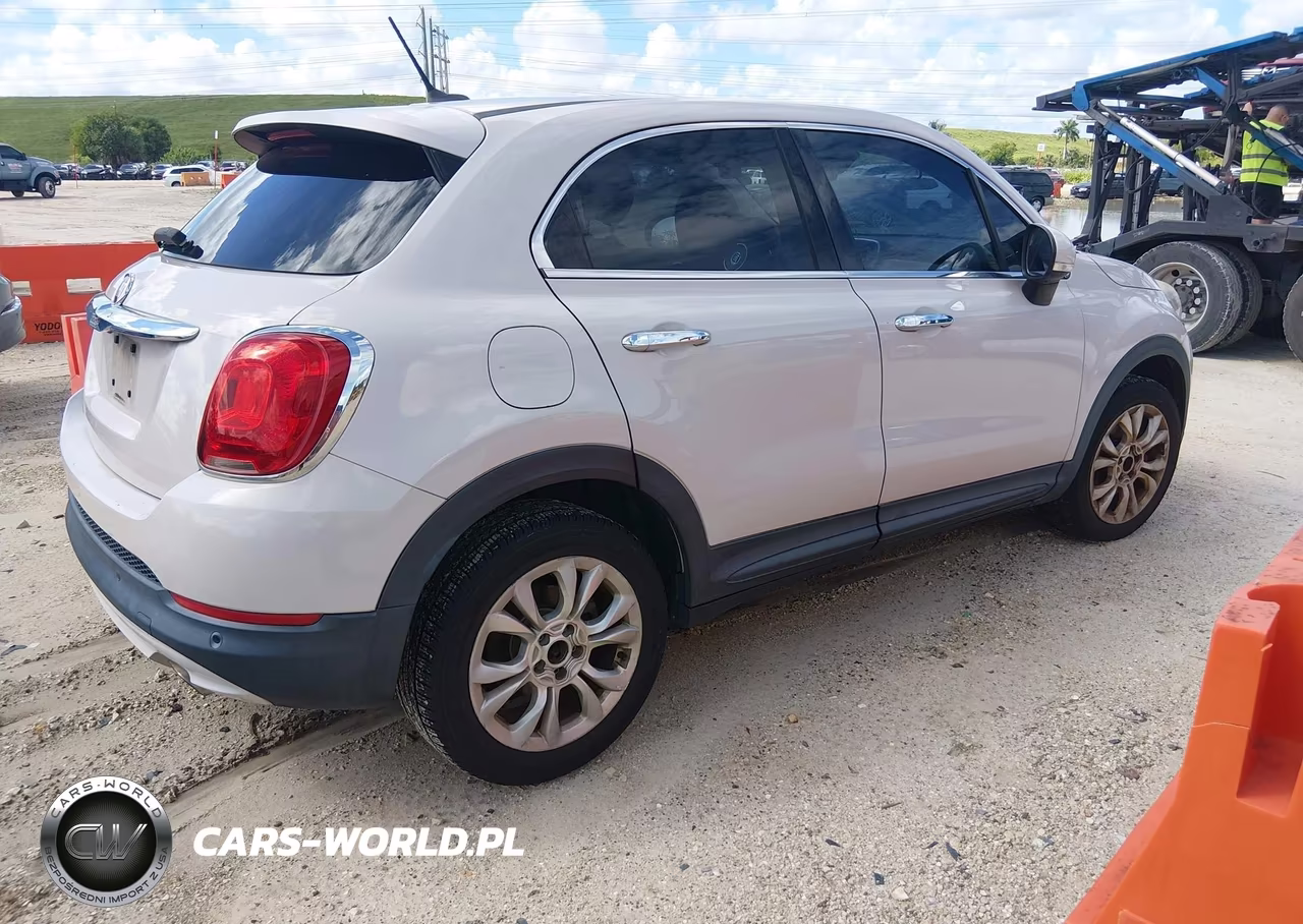 2016 Fiat 500X Lounge VIN:ZFBCFXDT6GP342162 - 4
