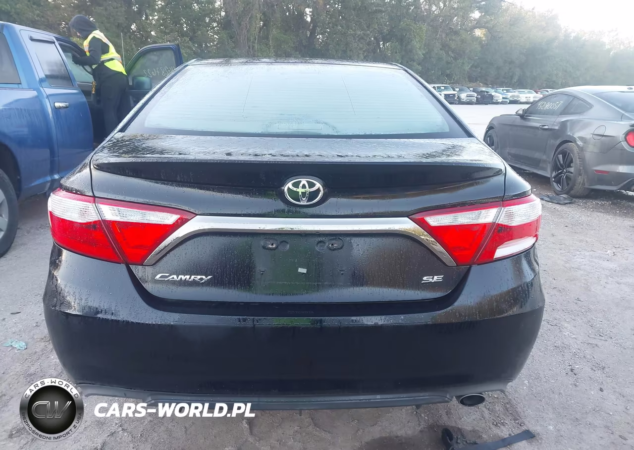 2016 Toyota Camry Se VIN:4T1BF1FK8GU184088 - 16