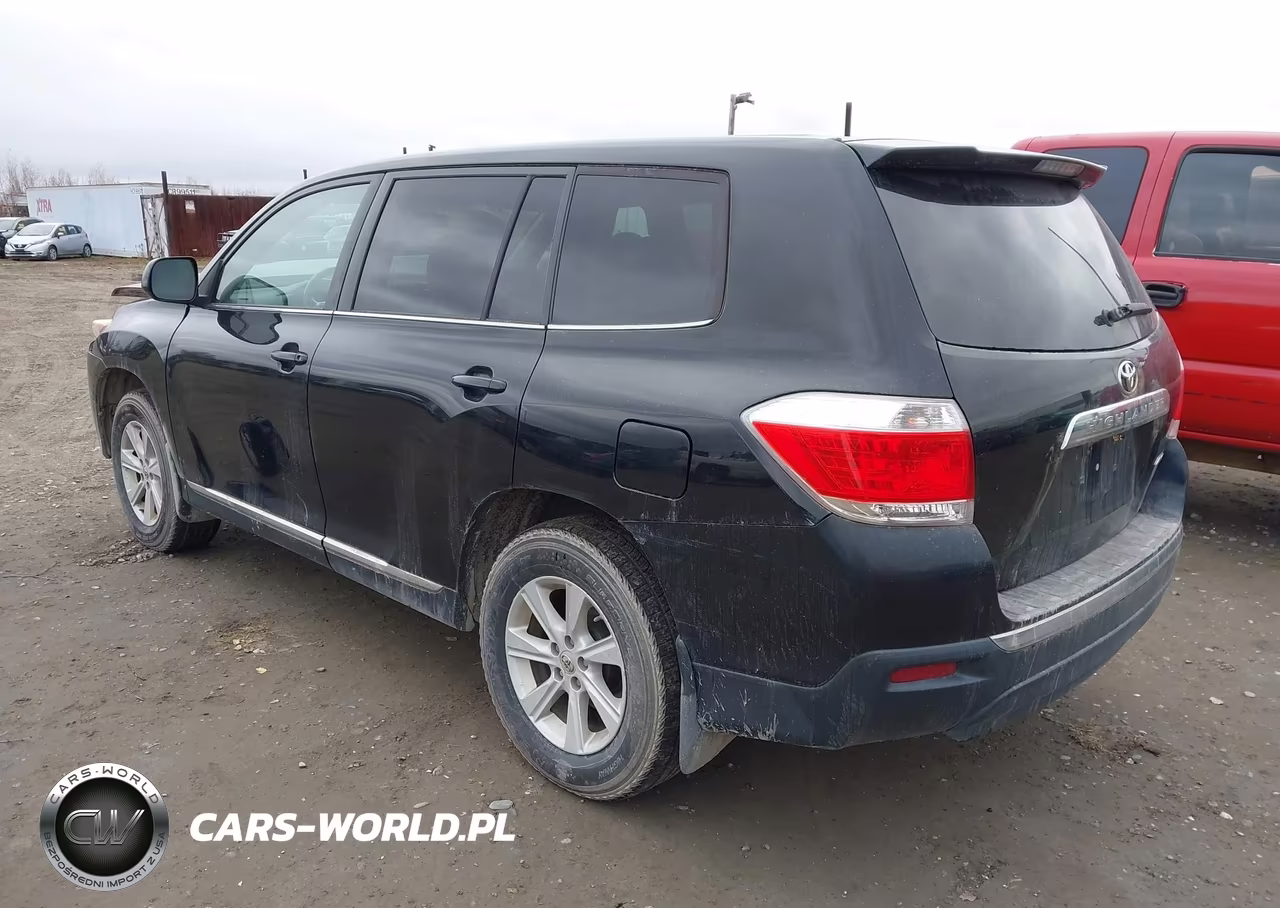 2013 Toyota Highlander Base V6 VIN:5TDBK3EH7DS236859 - 3