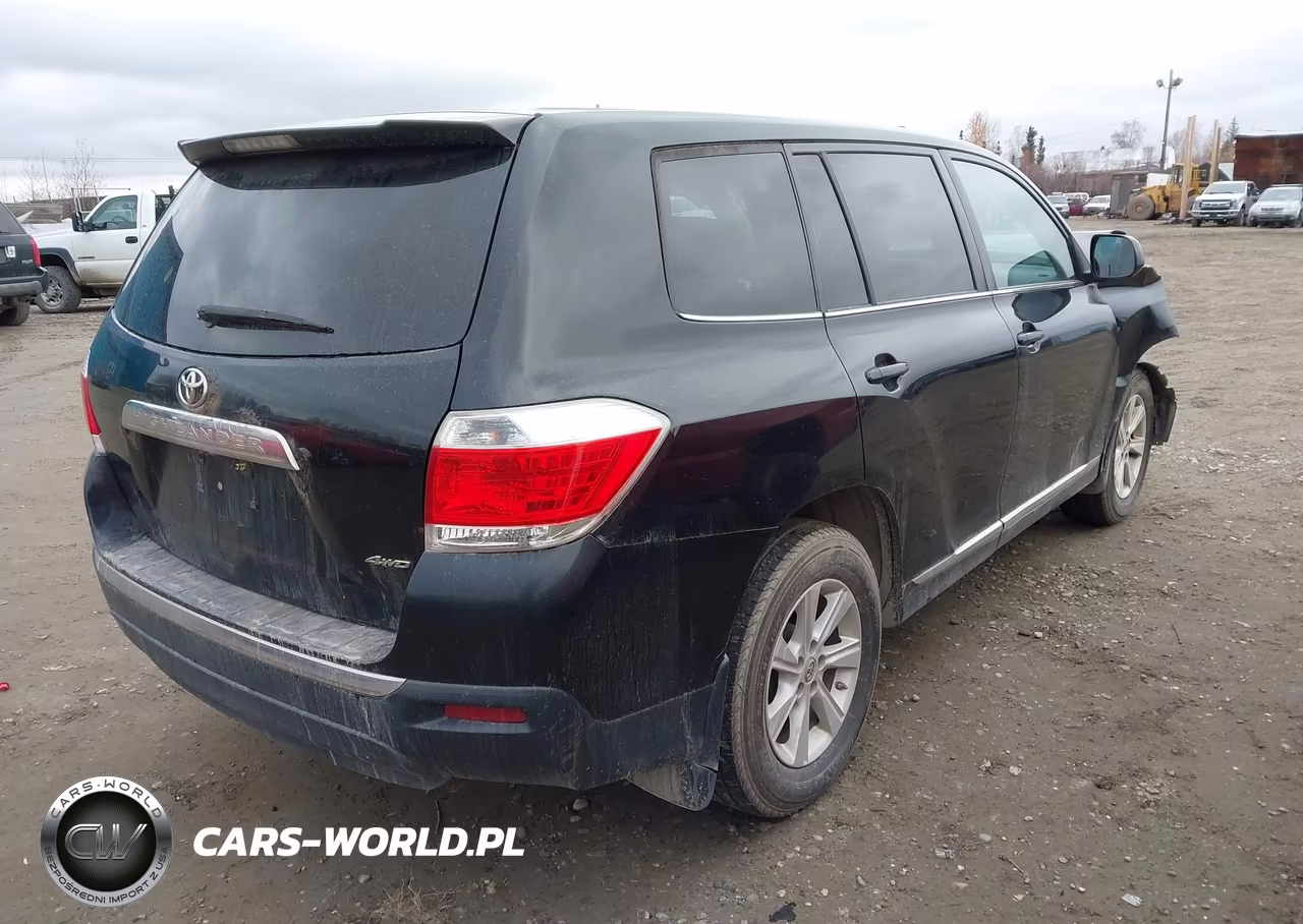 2013 Toyota Highlander Base V6 VIN:5TDBK3EH7DS236859 - 4