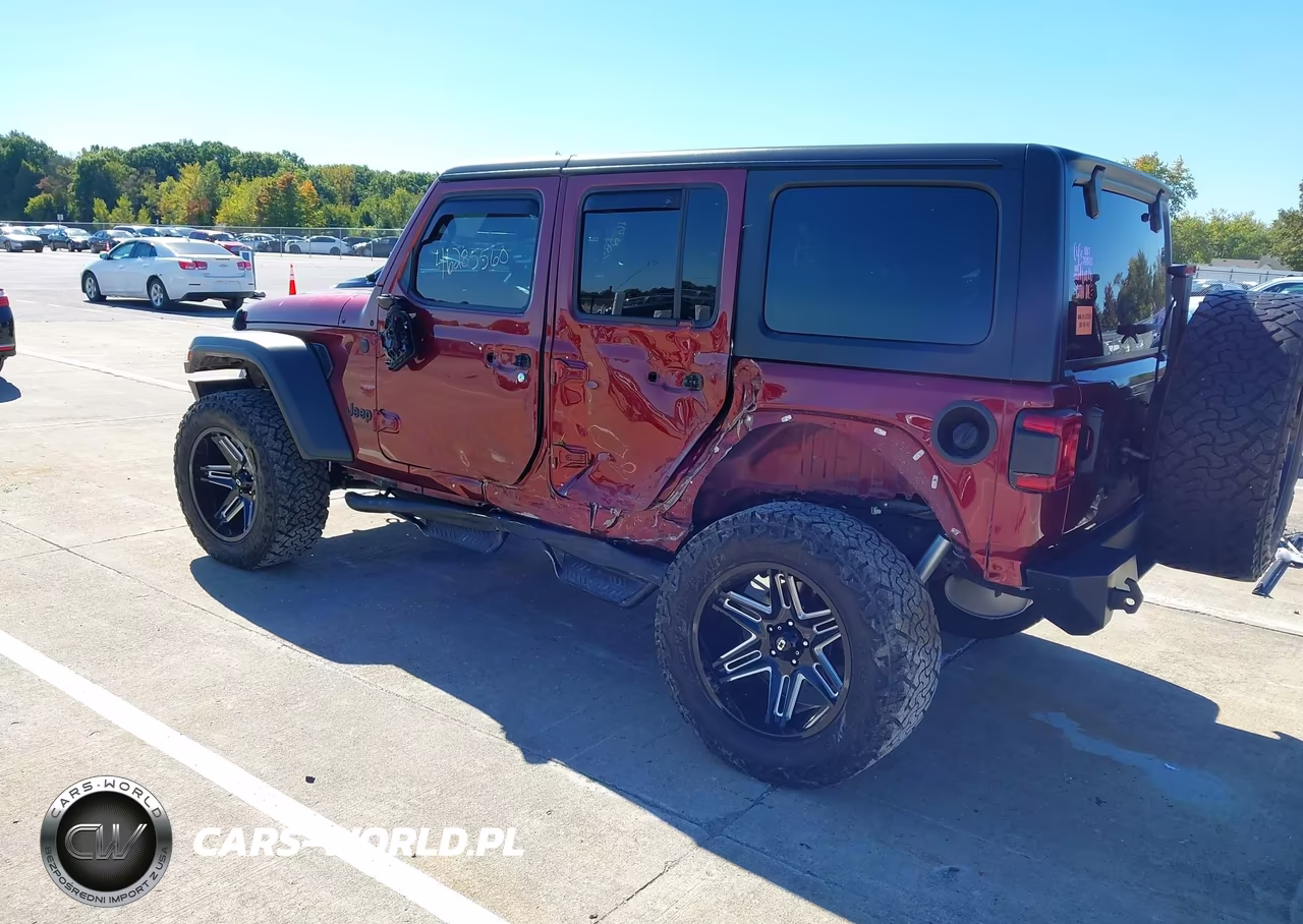 2021 Jeep Wrangler Unlimited Sport Altitude 4X4 VIN:1C4HJXDG9MW692441 - 3