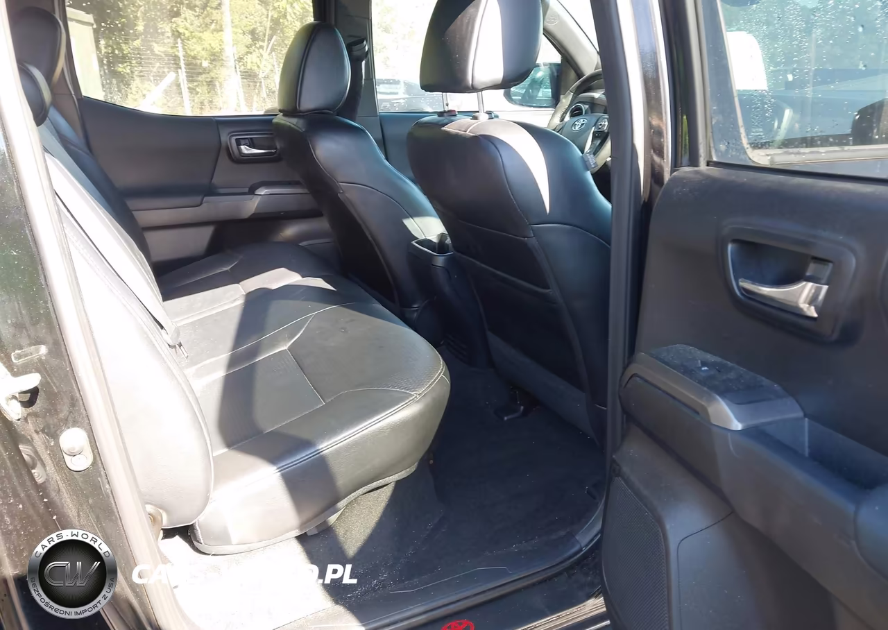 2018 Toyota Tacoma Trd Pro VIN:5TFCZ5AN1JX149519 - 8