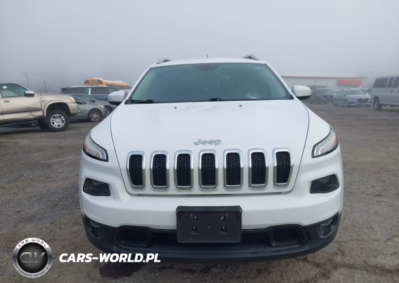 2018 Jeep Cherokee Latitude 4X4 VIN:1C4PJMCB5JD528661 - 12
