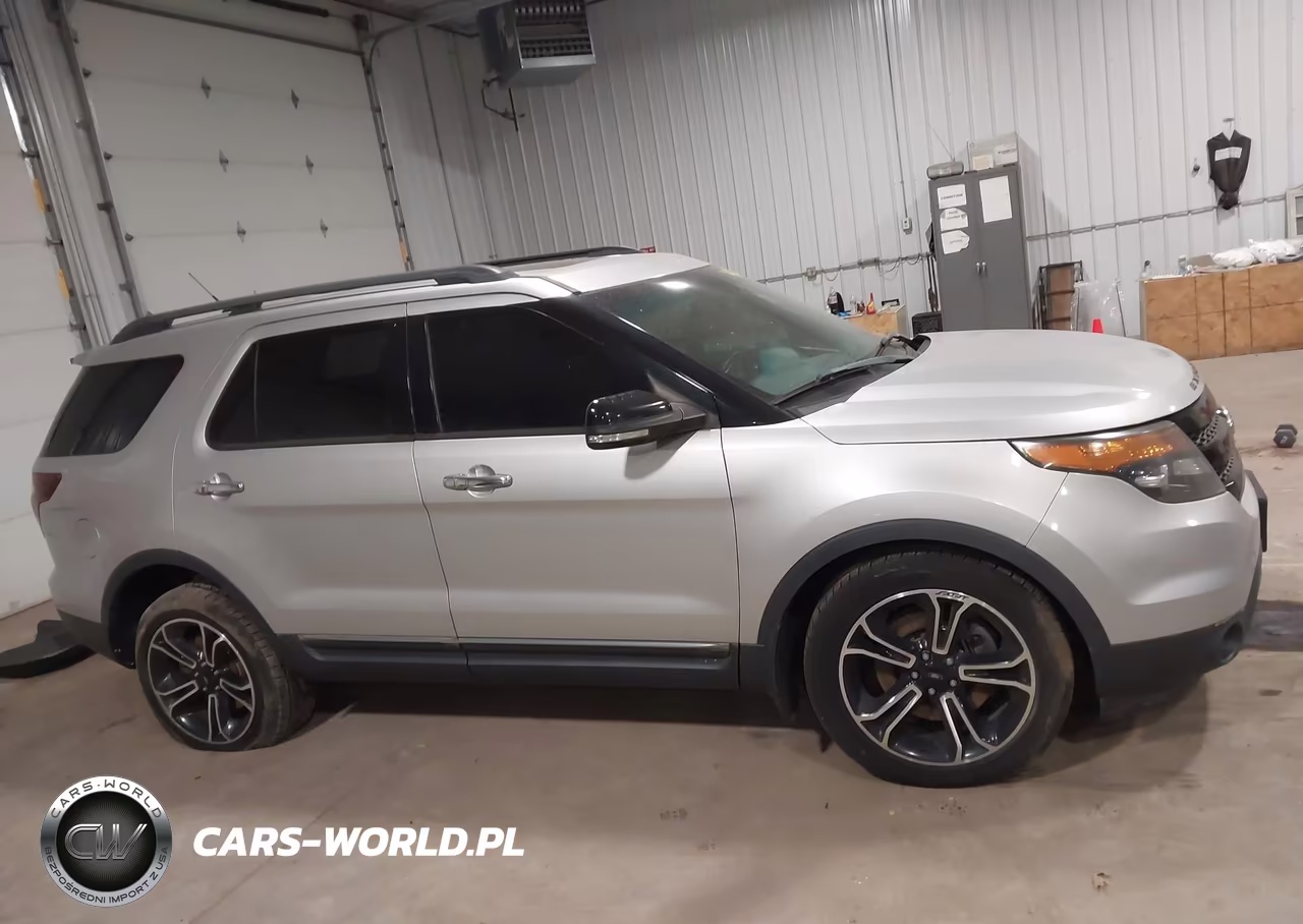 2013 Ford Explorer Sport VIN:1FM5K8GT9DGB83910 - 13
