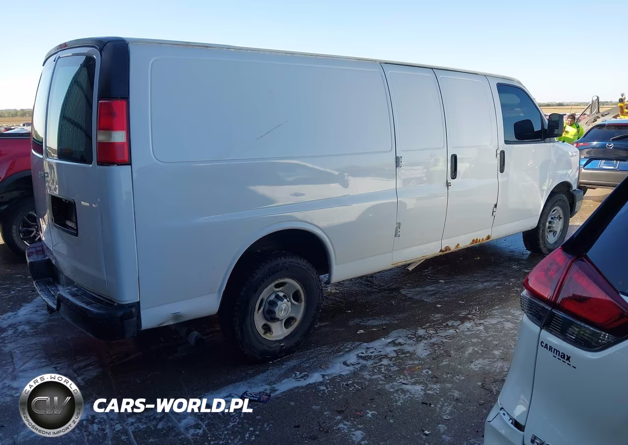 2013 Chevrolet Express 3500 Work Van VIN:1GCZGUCG2D1144751 - 4