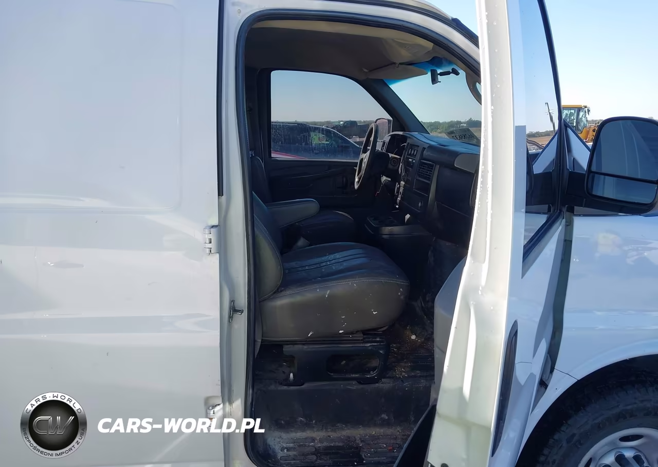 2013 Chevrolet Express 3500 Work Van VIN:1GCZGUCG2D1144751 - 5