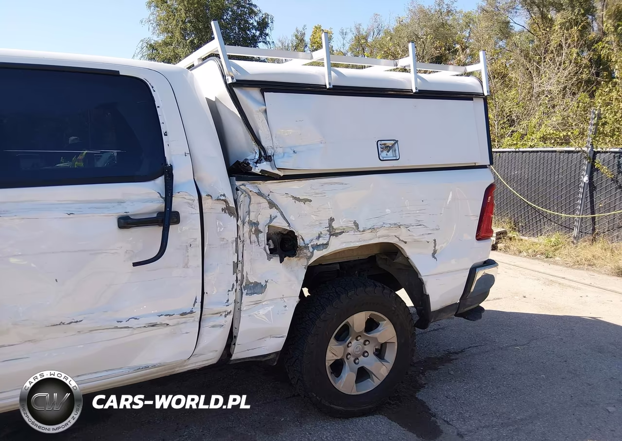 2025 Ram 1500 Tradesman 4X4 5'7 Box VIN:1C6RRFGG9SN192194 - 18