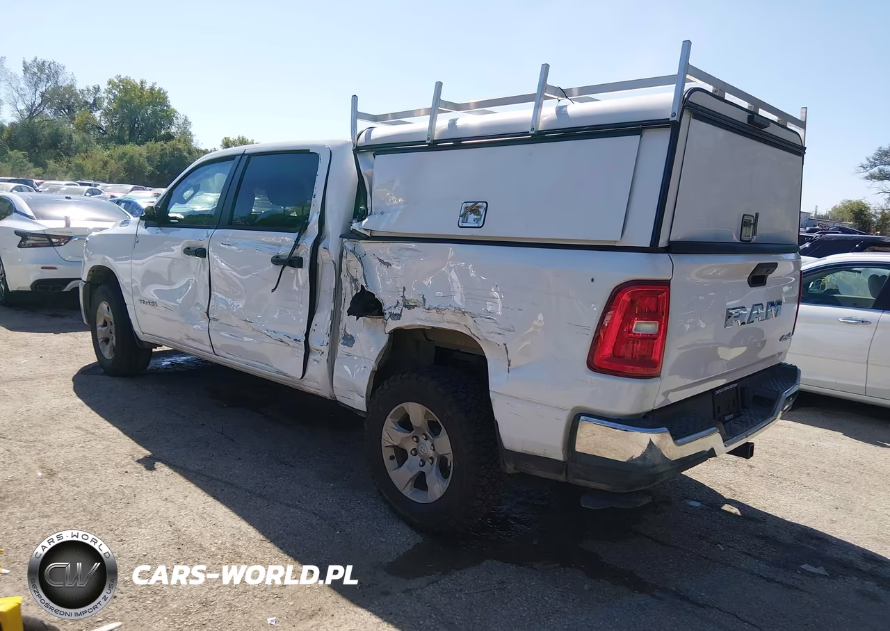 2025 Ram 1500 Tradesman 4X4 5'7 Box VIN:1C6RRFGG9SN192194 - 3