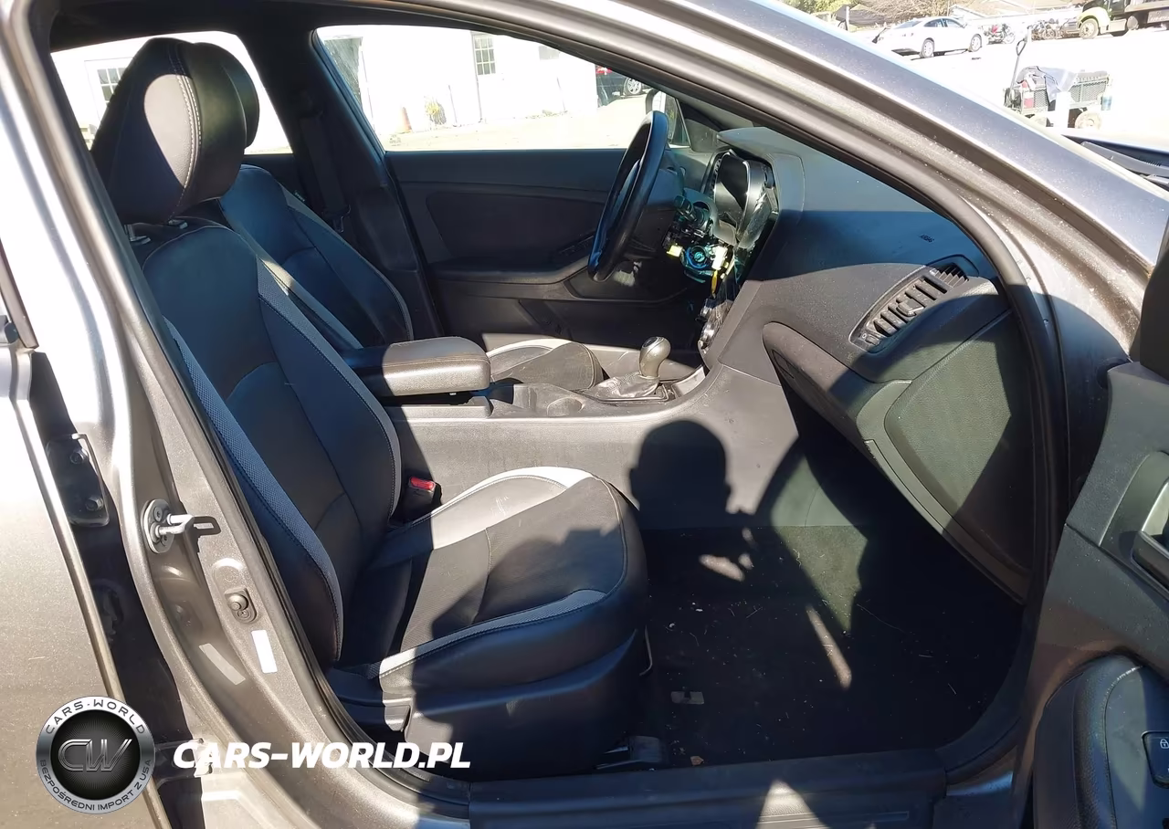 2012 Kia Optima Lx VIN:5XXGM4A70CG045741 - 5