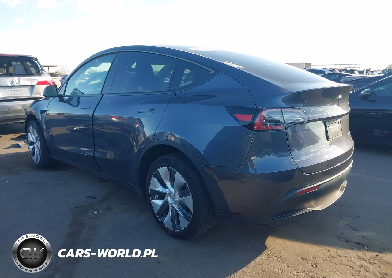 2023 Tesla Model Y Awd-Long Range Dual Motor All-Wheel Drive VIN:7SAYGDEE9PA119168 - 3