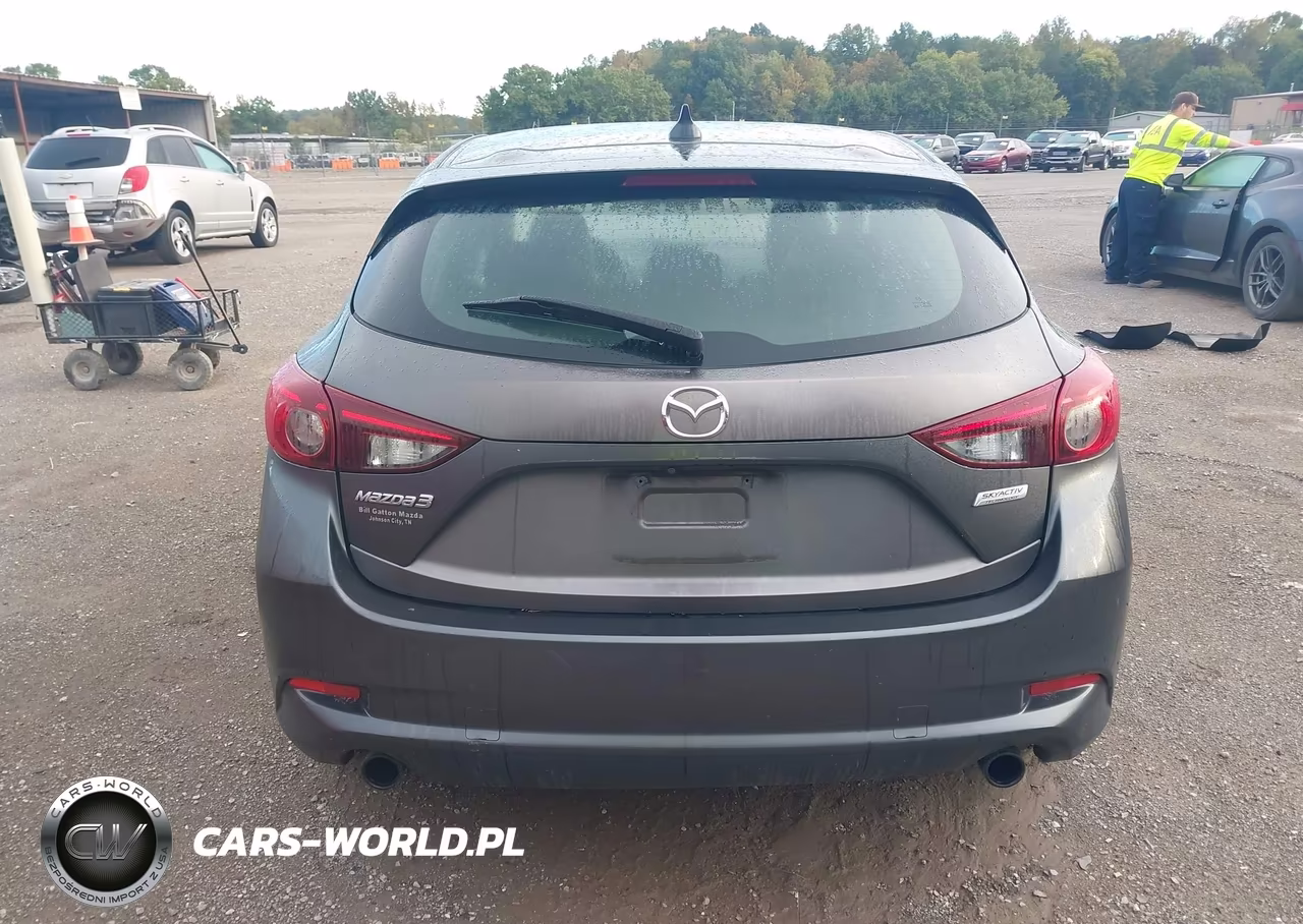 2018 Mazda Mazda3 5-Door Touring VIN:3MZBN1L3XJM211904 - 16