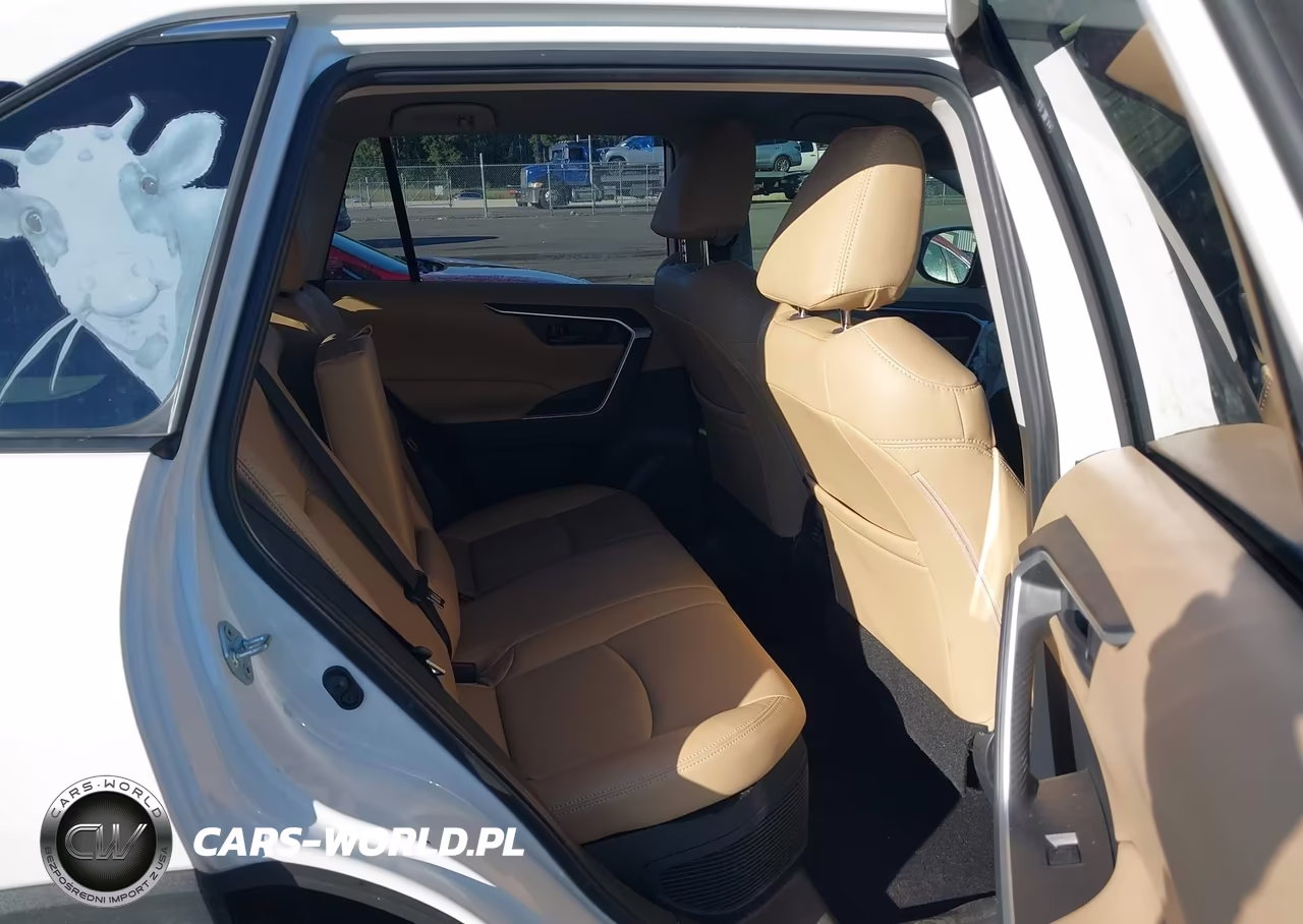 2023 Toyota Rav4 Hybrid Le VIN:JTMMWRFV0PD197570 - 8