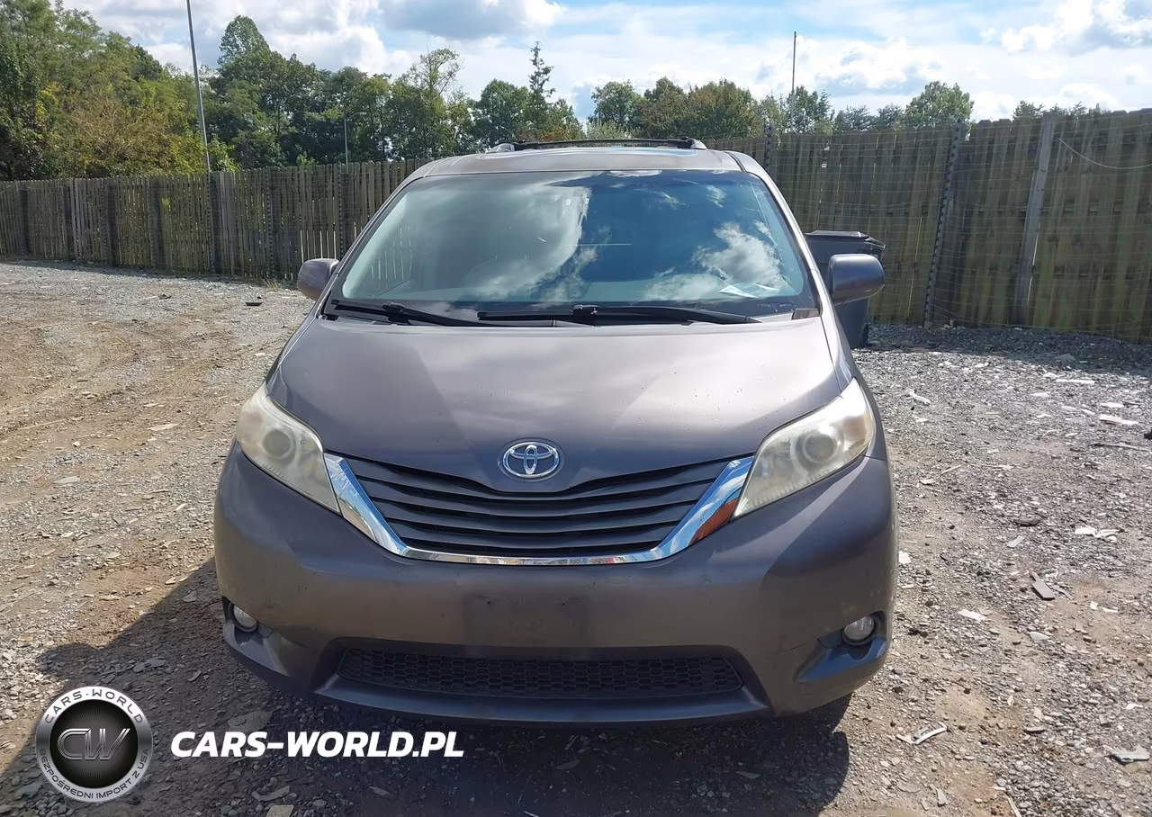 2011 Toyota Sienna Xle V6 VIN:5TDYK3DC9BS012537 - 12