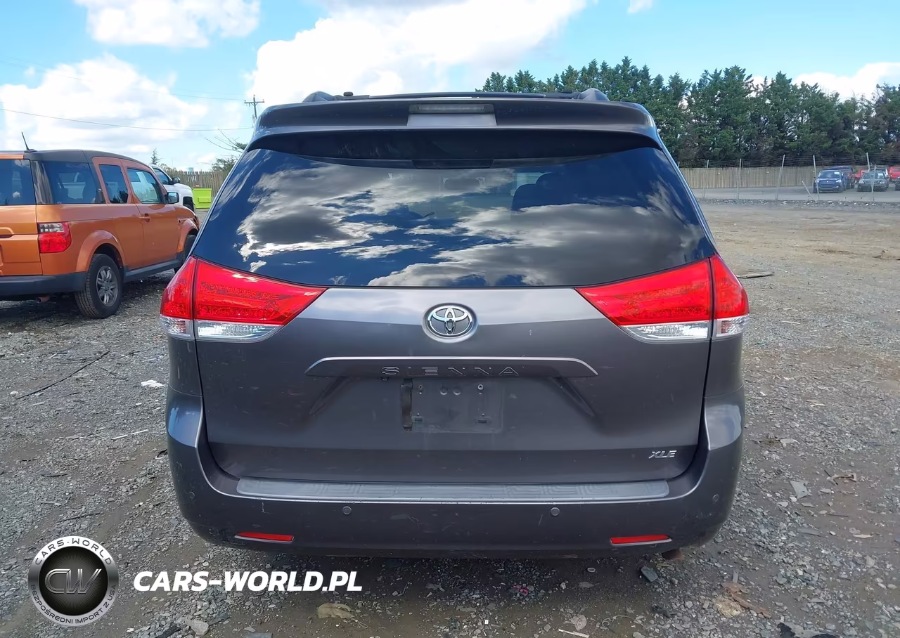 2011 Toyota Sienna Xle V6 VIN:5TDYK3DC9BS012537 - 16
