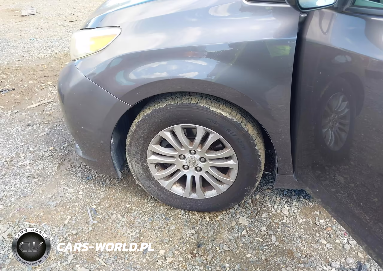 2011 Toyota Sienna Xle V6 VIN:5TDYK3DC9BS012537 - 17