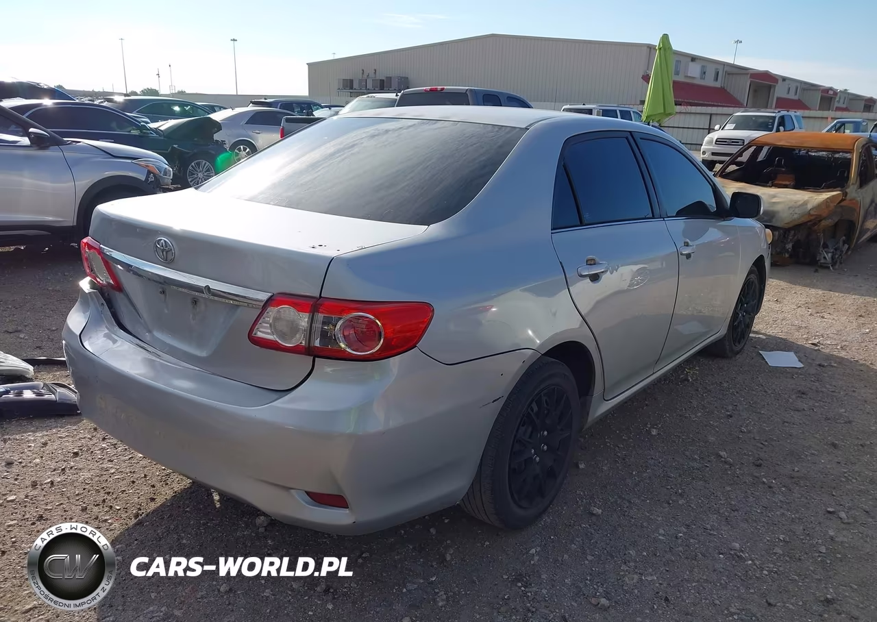 2013 Toyota Corolla Le VIN:2T1BU4EE0DC072479 - 4