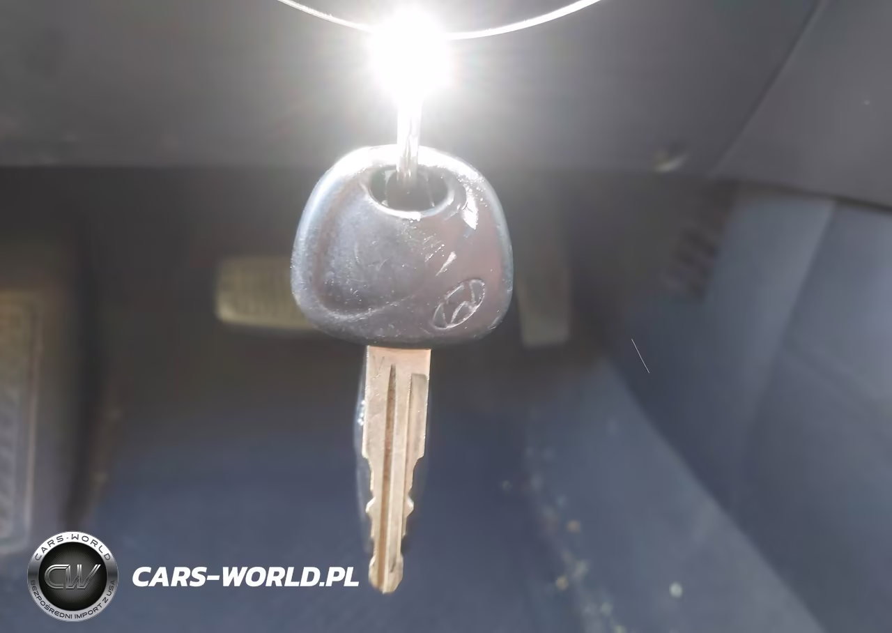 2009 Hyundai Accent Gs VIN:KMHCM36C29U125362 - 11