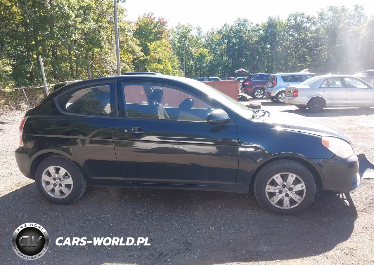 2009 Hyundai Accent Gs VIN:KMHCM36C29U125362 - 13