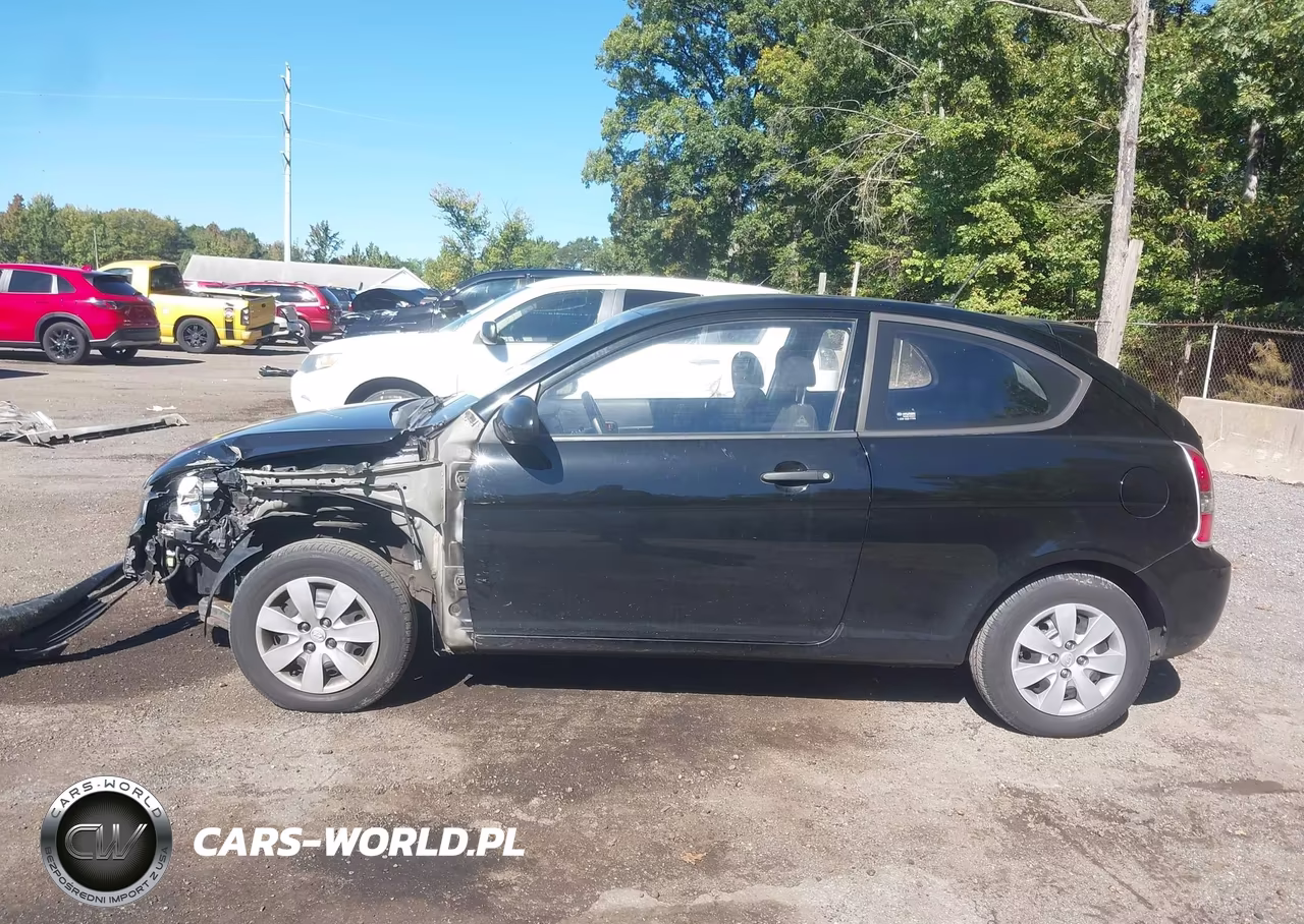2009 Hyundai Accent Gs VIN:KMHCM36C29U125362 - 14