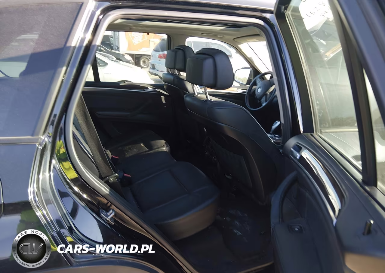2010 BMW X5 xDrive30I VIN:5UXFE4C50AL384886 - 8