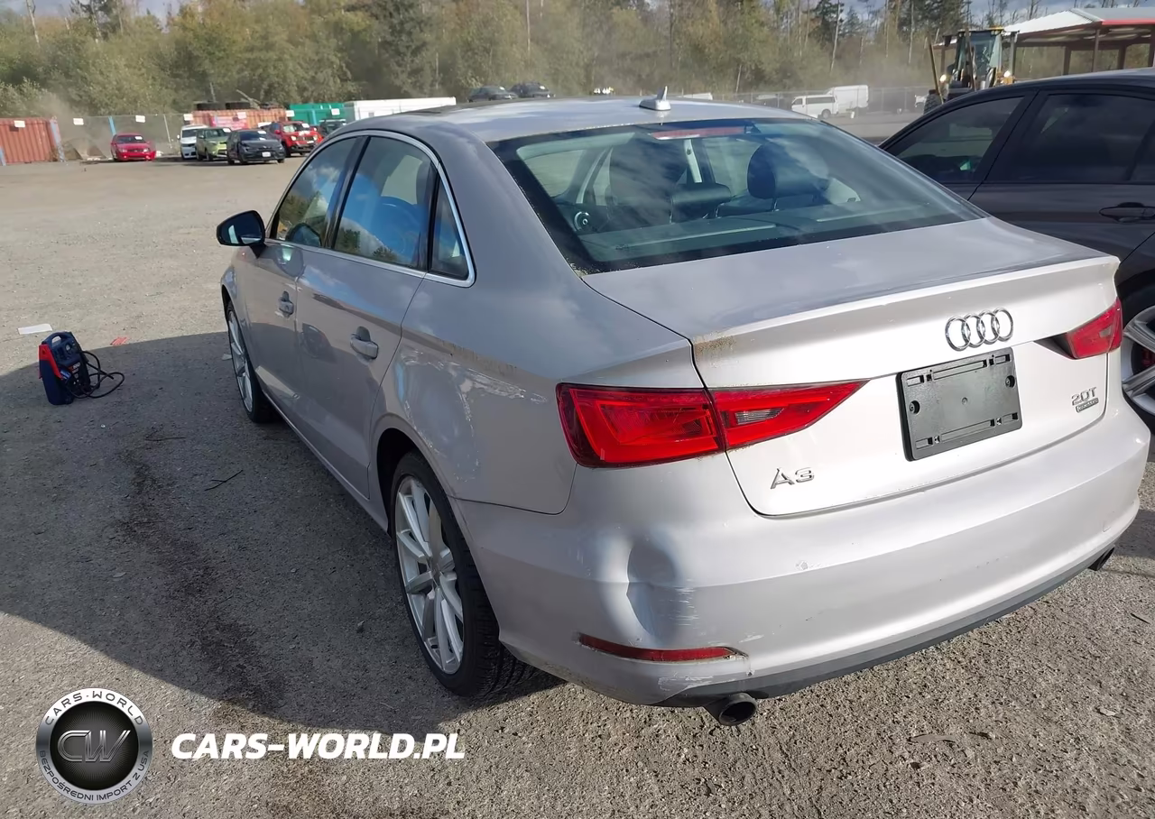 2015 Audi A3 2.0T Premium VIN:WAUEFGFF3F1118214 - 3