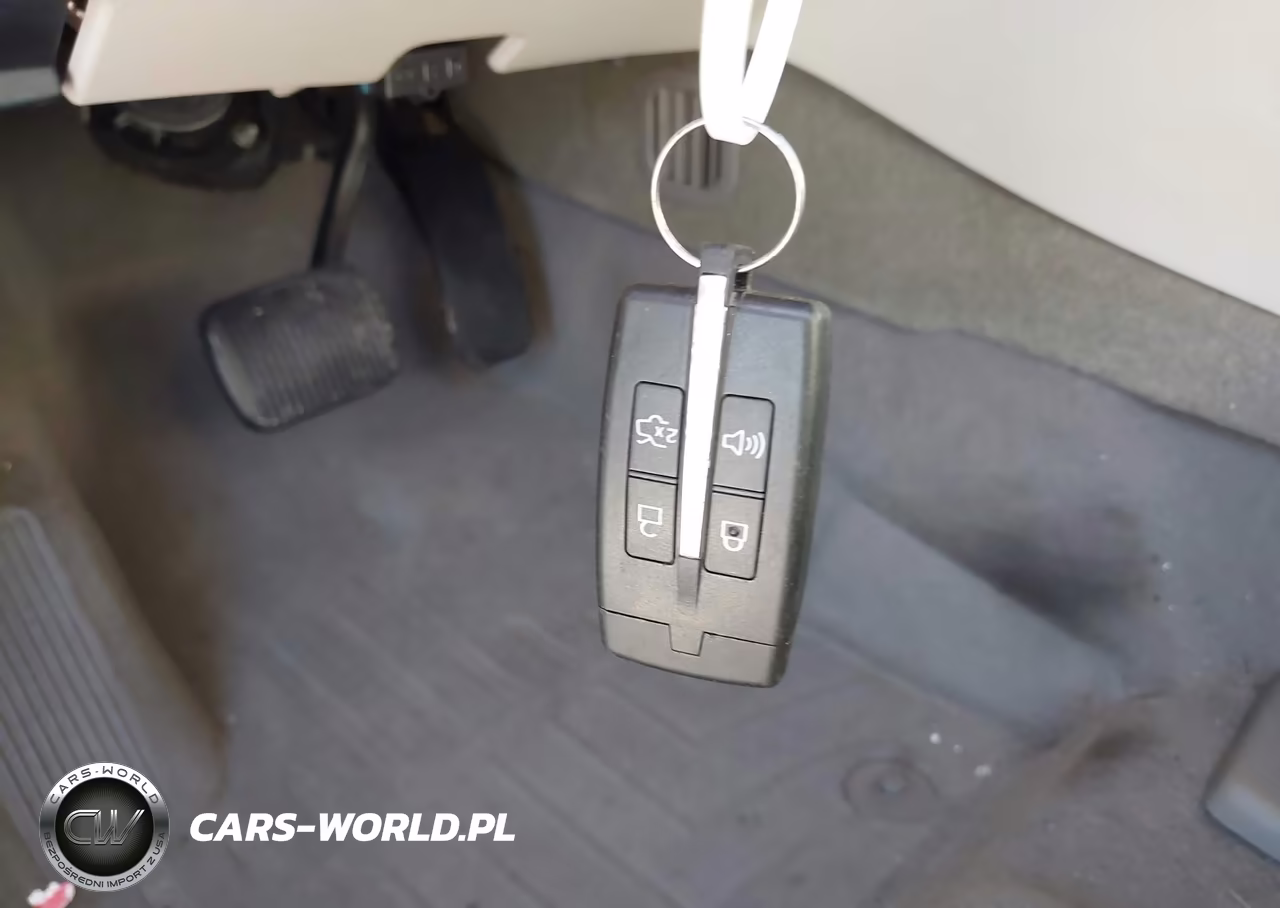 2010 Ford Taurus Limited VIN:1FAHP2FW9AG164951 - 11