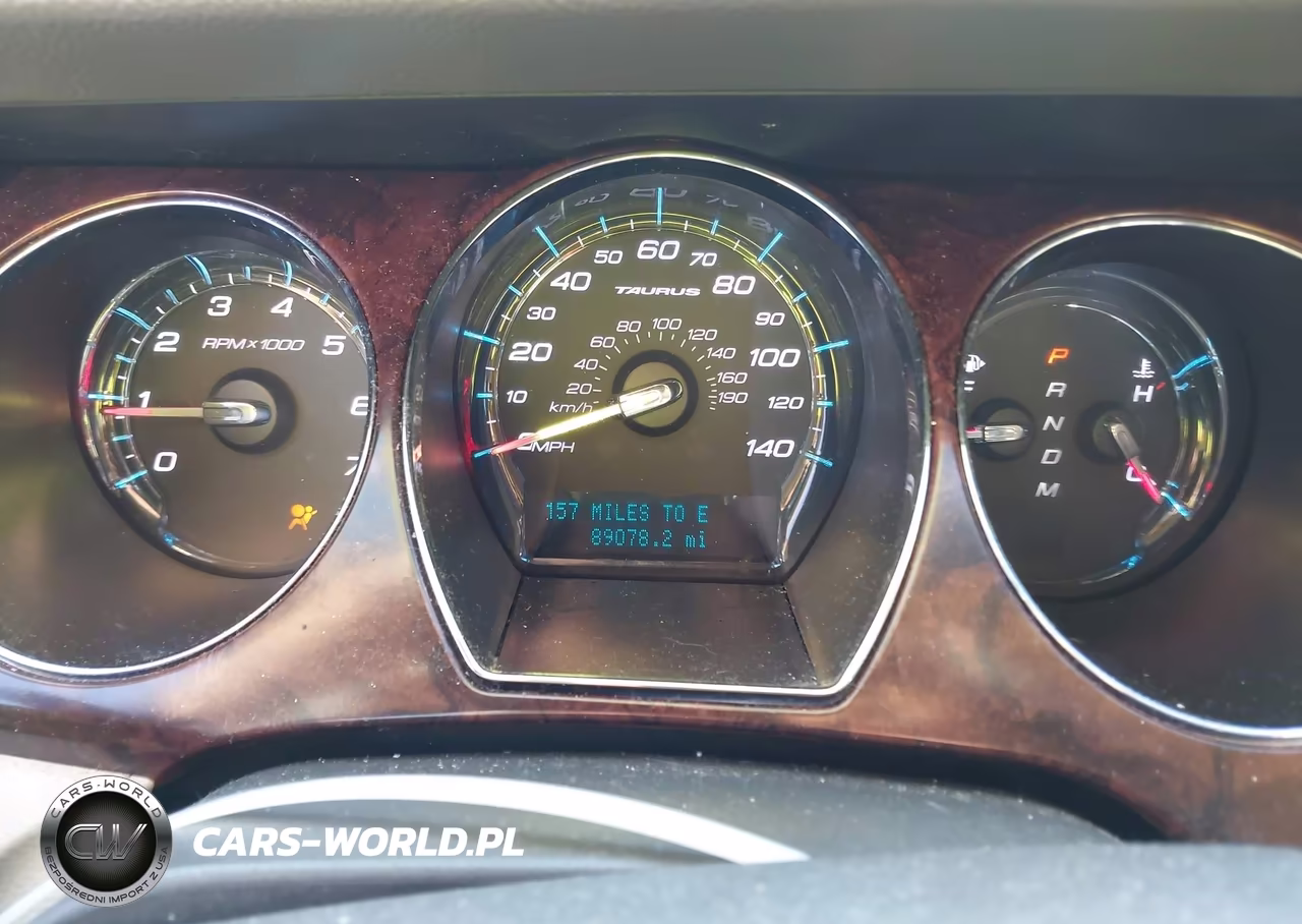 2010 Ford Taurus Limited VIN:1FAHP2FW9AG164951 - 7