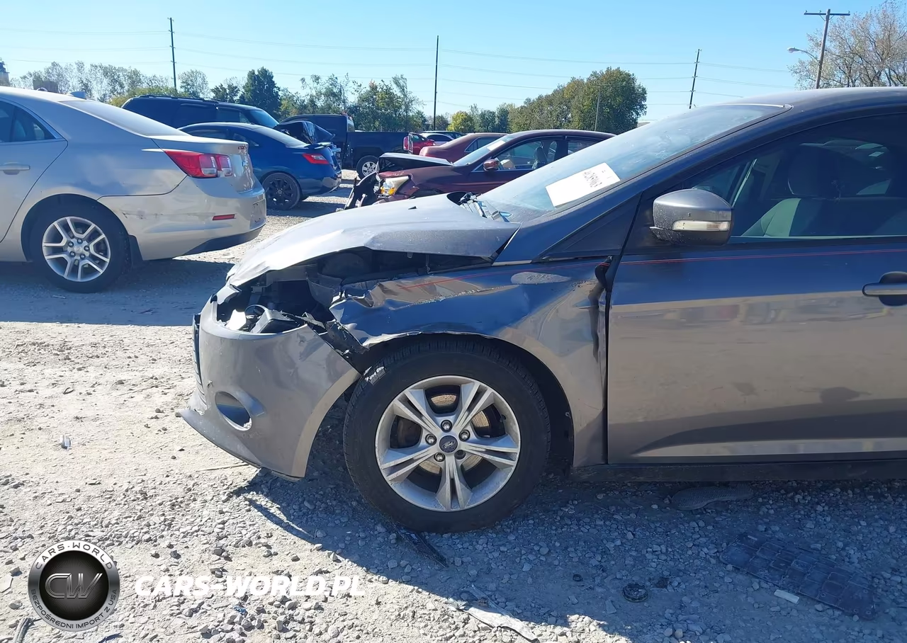 2014 Ford Focus Se VIN:1FADP3F27EL404559 - 6