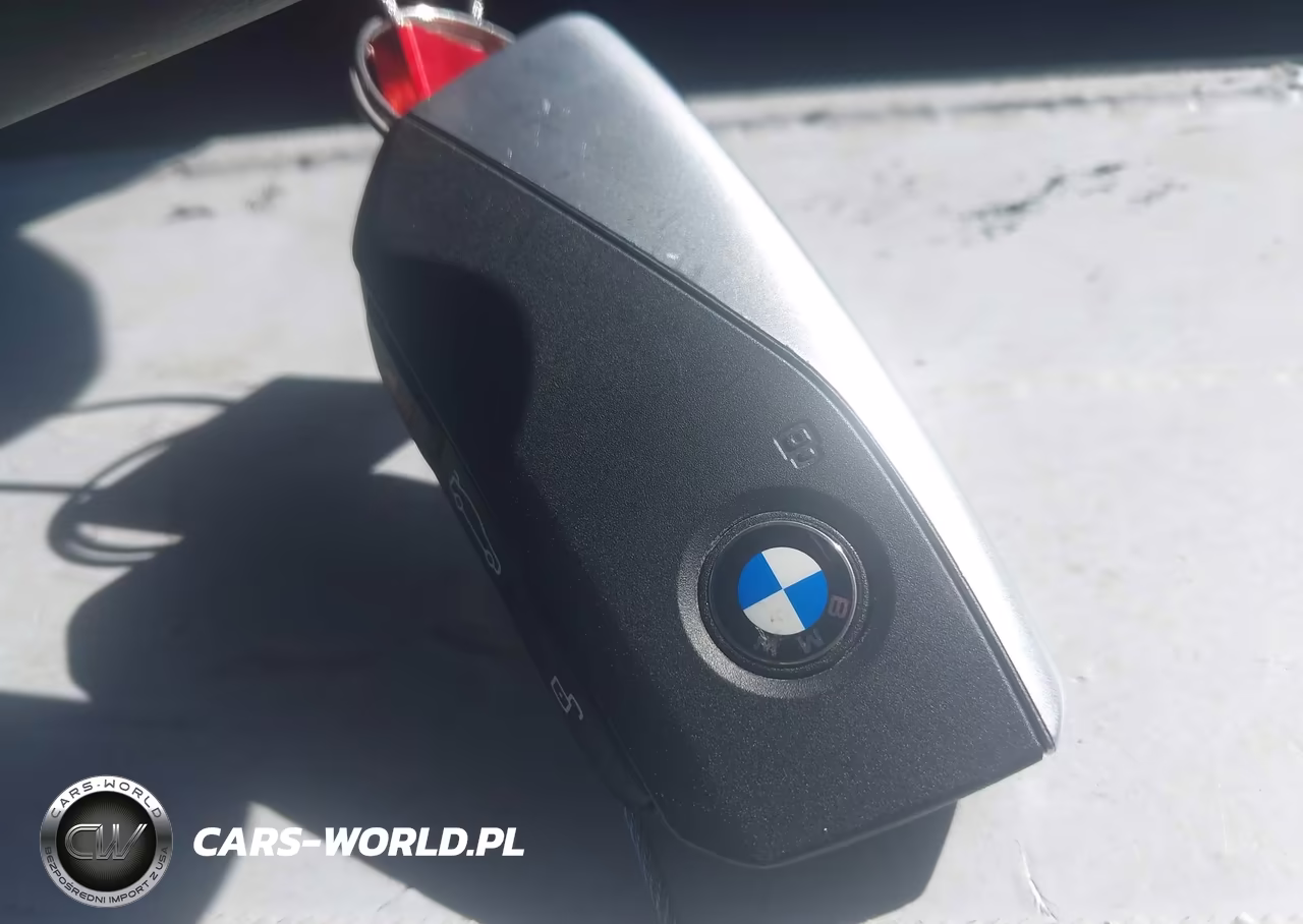 2027 BMW 530I xDrive VIN:WBA53FJ04VCY24620 - 11