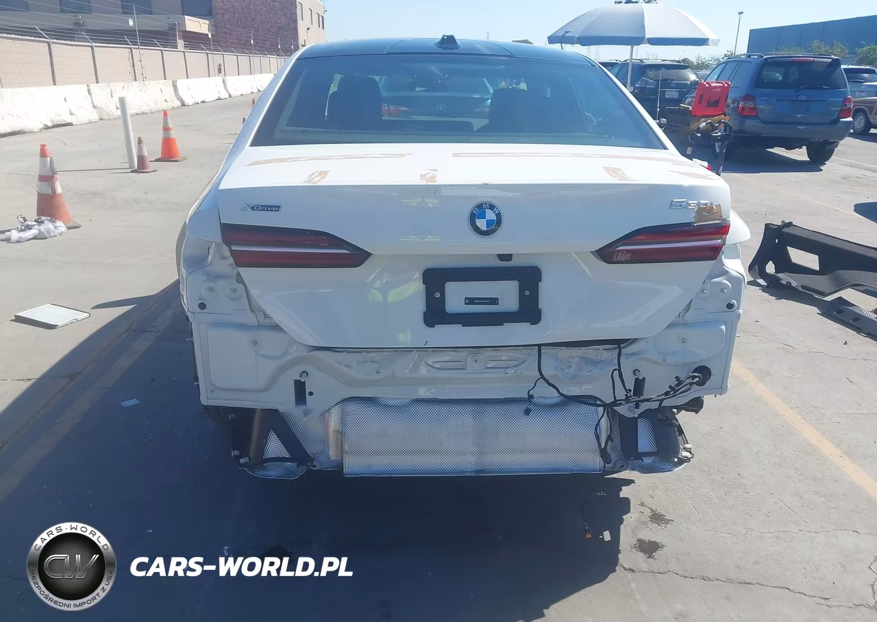 2027 BMW 530I xDrive VIN:WBA53FJ04VCY24620 - 6
