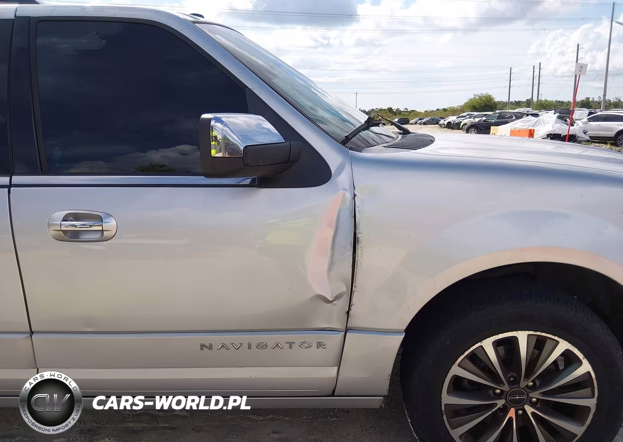 2015 Lincoln Navigator VIN:5LMJJ2JT0FEJ15045 - 6