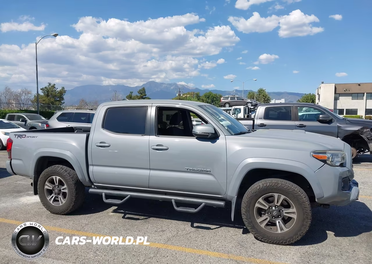 2018 Toyota Tacoma Trd Sport VIN:3TMAZ5CN2JM072055 - 14