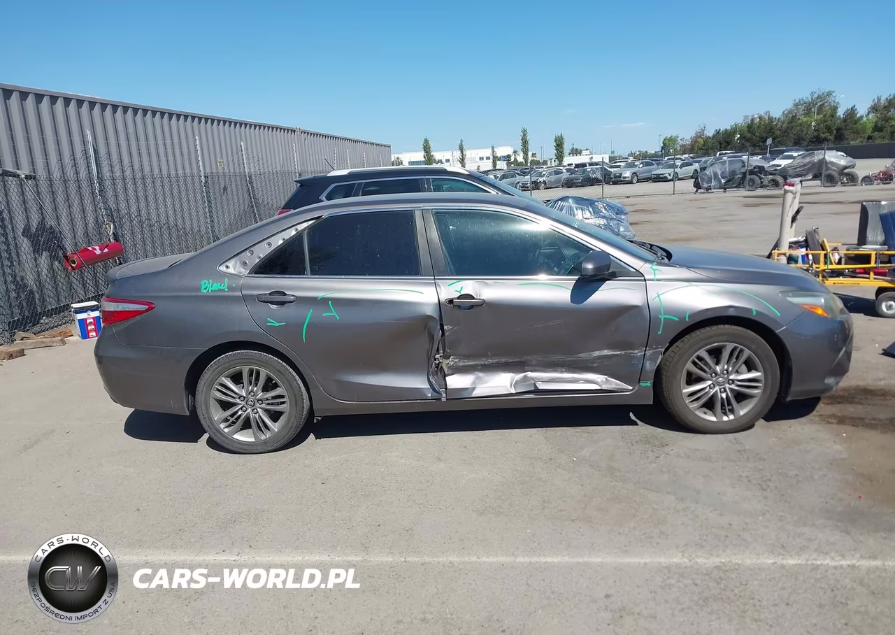 2017 Toyota Camry Se VIN:4T1BF1FK8HU785552 - 14