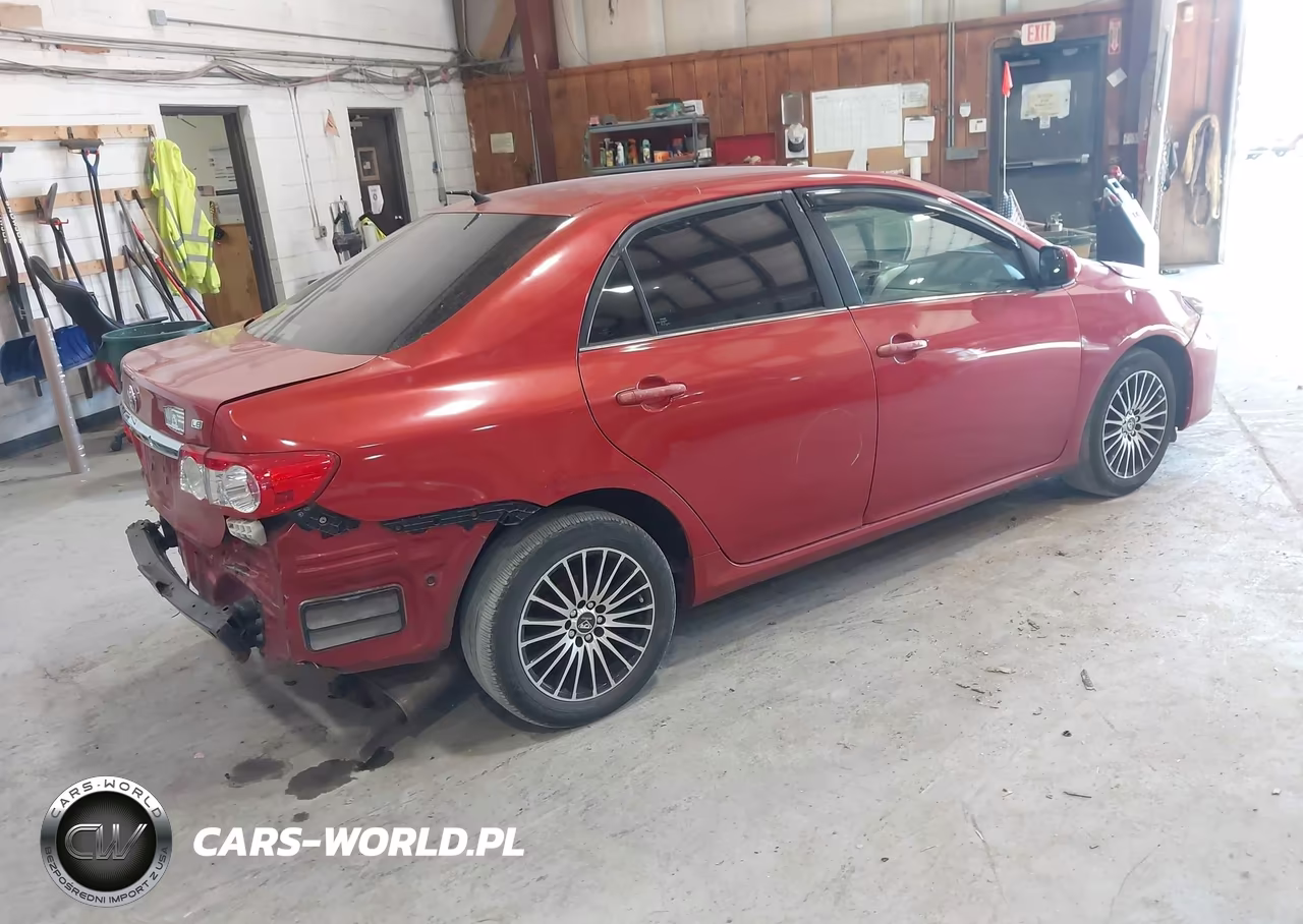 2013 Toyota Corolla Le VIN:5YFBU4EE8DP105793 - 4