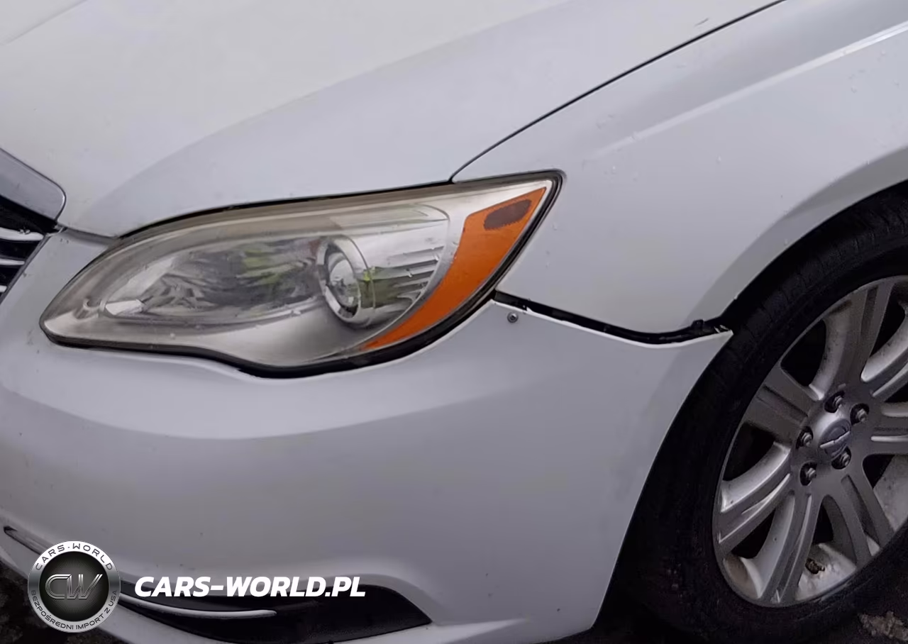 2011 Chrysler 200 Touring VIN:1C3BC1FG4BN553383 - 6