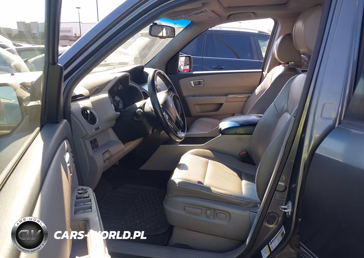2010 Honda Pilot Touring VIN:5FNYF3H83AB007105 - 5